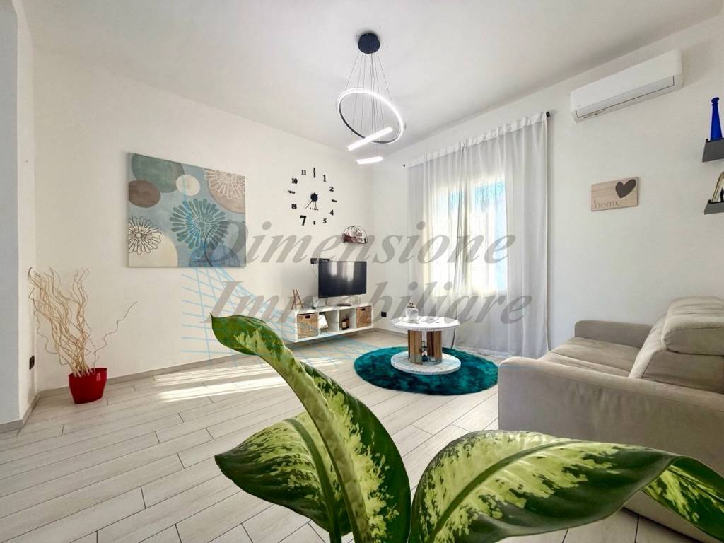 casa indipendente in vendita a Rosignano Marittimo in zona Rosignano Solvay