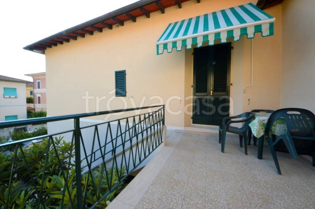appartamento in vendita a Rosignano Marittimo in zona Castiglioncello