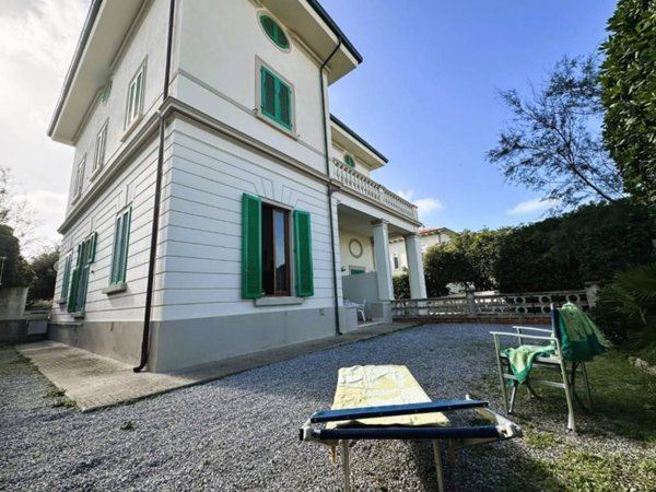 appartamento in vendita a Rosignano Marittimo in zona Castiglioncello