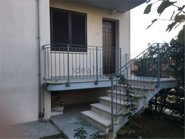 appartamento in vendita a Rosignano Marittimo in zona Nibbiaia