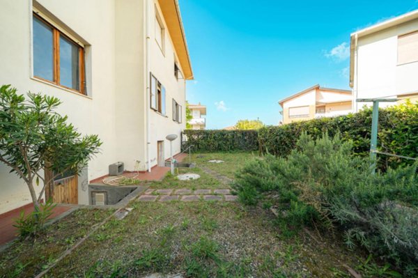 appartamento in vendita a Rosignano Marittimo in zona Rosignano Solvay