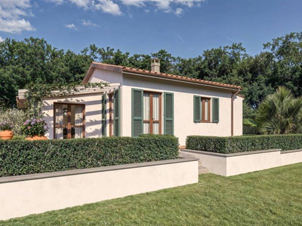 casa indipendente in vendita a Rosignano Marittimo in zona Castiglioncello