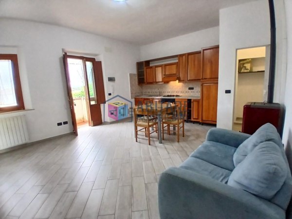 casa indipendente in vendita a Rosignano Marittimo