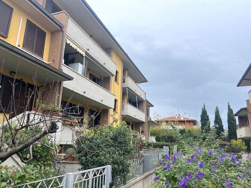 appartamento in vendita a Rosignano Marittimo in zona Rosignano Solvay