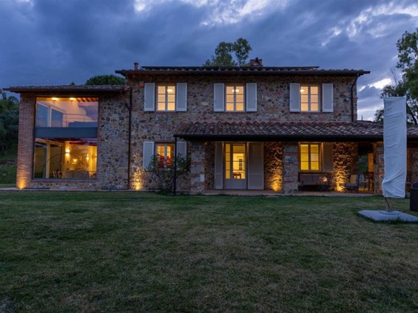 casa indipendente a Rosignano Marittimo in zona Castelnuovo della Misericordia