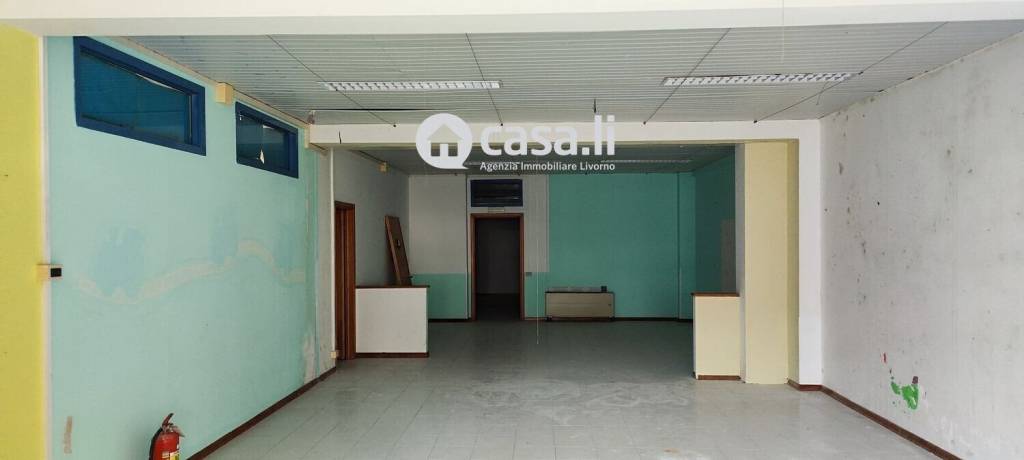negozio in vendita a Rosignano Marittimo in zona Castiglioncello