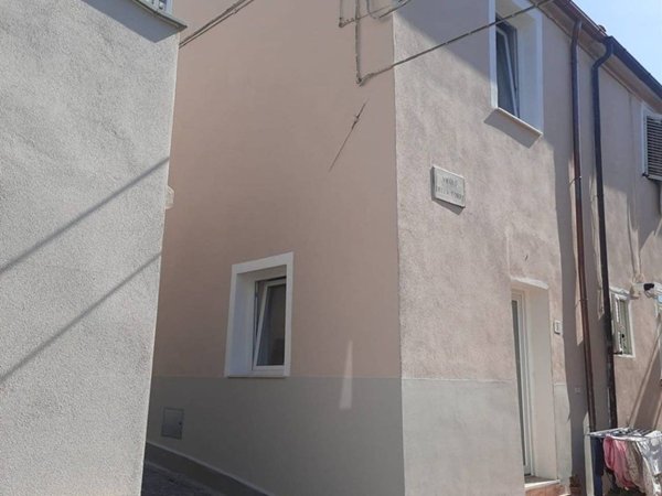 casa semindipendente in vendita a Rosignano Marittimo in zona Gabbro