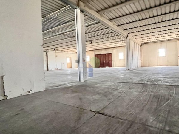 capannone in vendita a Rosignano Marittimo in zona Rosignano Solvay