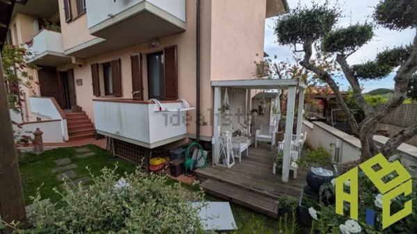 appartamento in vendita a Rosignano Marittimo in zona Rosignano Solvay