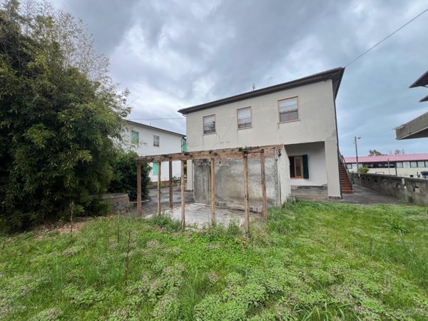 casa indipendente in vendita a Rosignano Marittimo