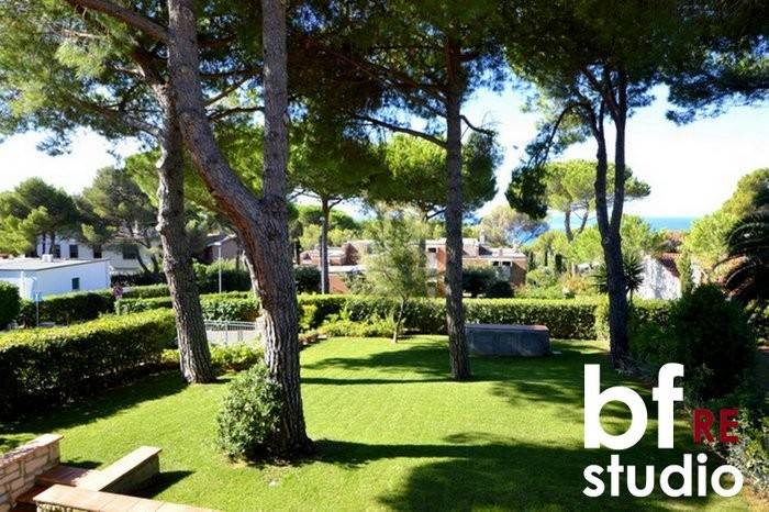appartamento in vendita a Rosignano Marittimo in zona Castiglioncello