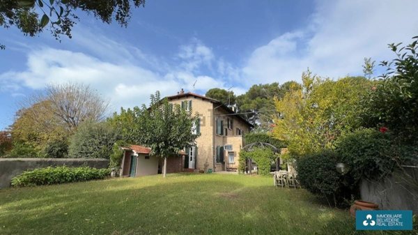 casa indipendente in vendita a Rosignano Marittimo in zona Rosignano Solvay