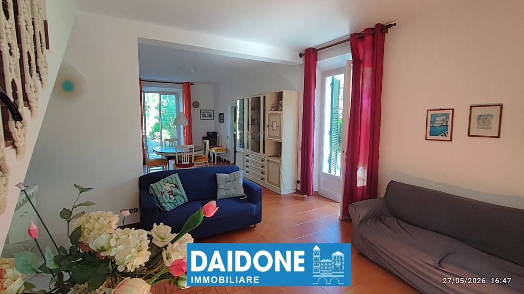 casa indipendente in vendita a Rosignano Marittimo in zona Castiglioncello