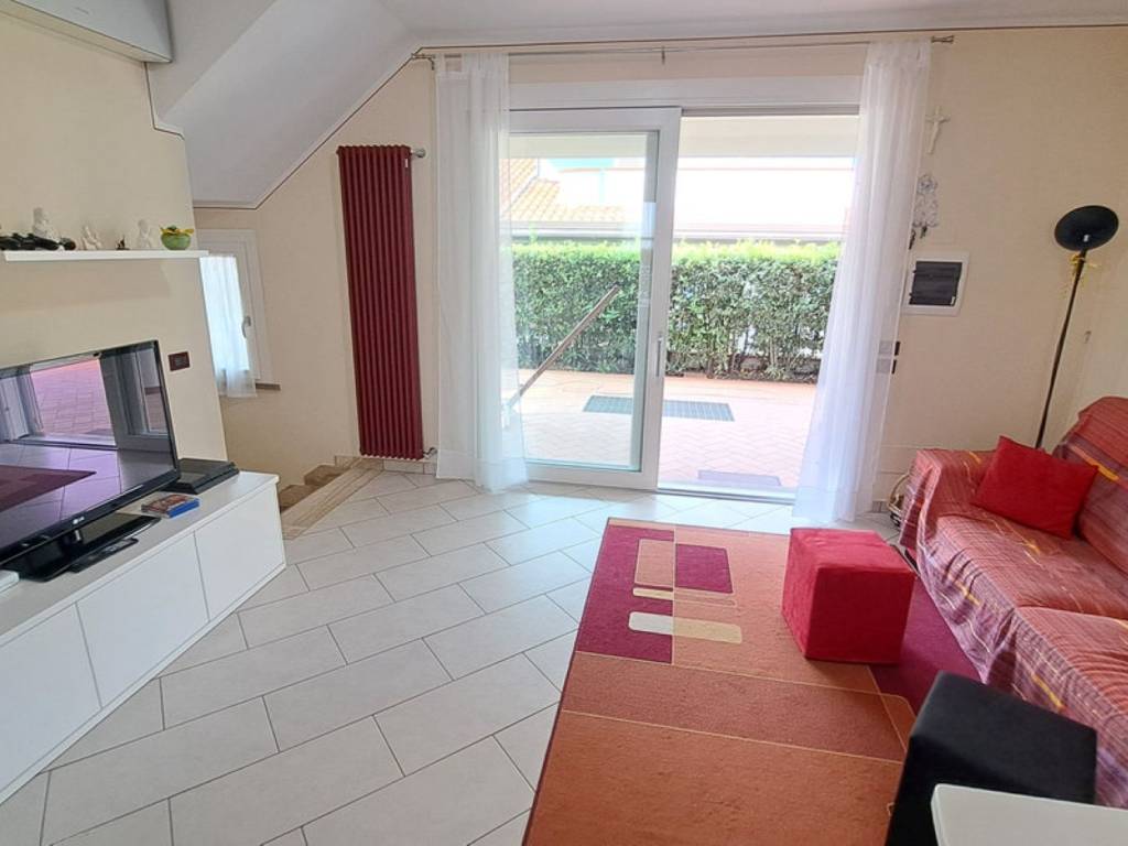 casa indipendente in vendita a Rosignano Marittimo in zona Rosignano Solvay