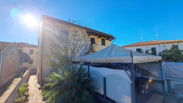 casa indipendente in vendita a Rosignano Marittimo in zona Rosignano Solvay