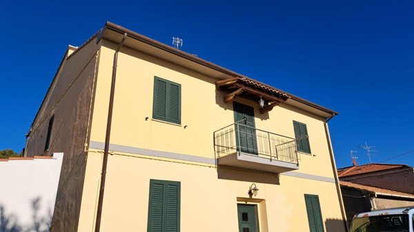 casa indipendente in vendita a Rosignano Marittimo in zona Rosignano Solvay