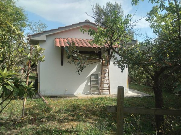 casa indipendente a Rosignano Marittimo in zona Castelnuovo della Misericordia