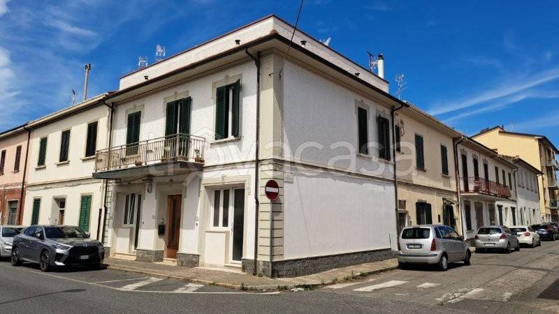 appartamento in vendita a Rosignano Marittimo in zona Rosignano Solvay