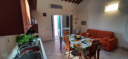 appartamento in vendita a Rosignano Marittimo in zona Vada