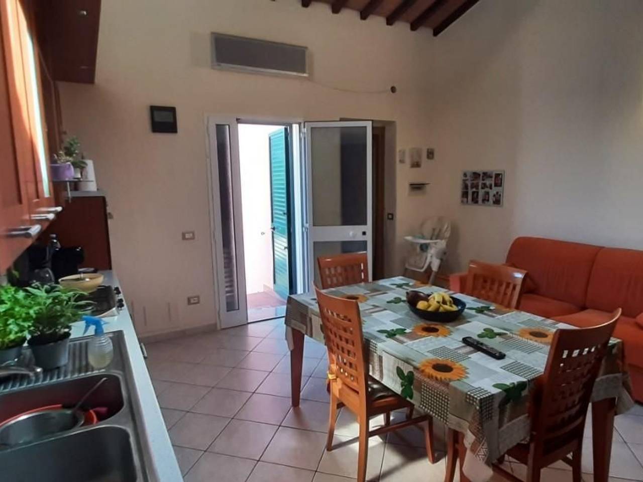 casa indipendente in vendita a Rosignano Marittimo in zona Vada