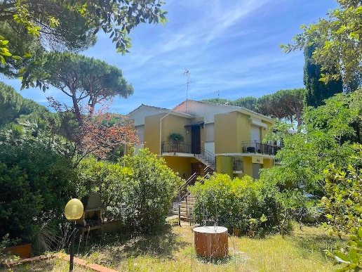 appartamento in vendita a Rosignano Marittimo in zona Castiglioncello