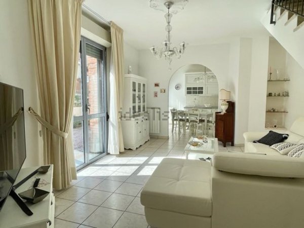 appartamento in vendita a Rosignano Marittimo in zona Vada