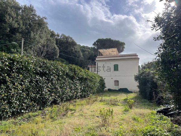 appartamento in vendita a Rosignano Marittimo in zona Castiglioncello