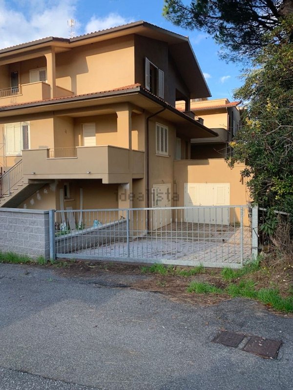 appartamento in vendita a Rosignano Marittimo in zona Rosignano Solvay