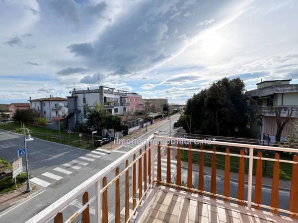 casa indipendente in vendita a Rosignano Marittimo in zona Vada