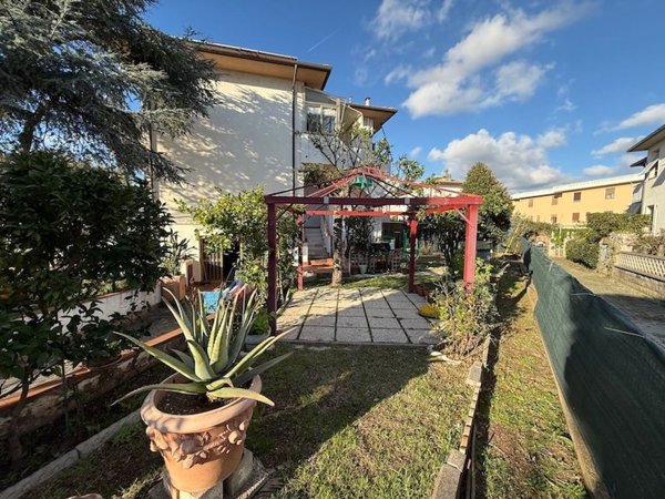 appartamento in vendita a Rosignano Marittimo in zona Rosignano Solvay