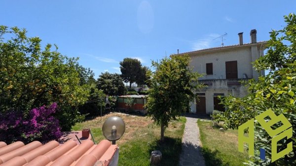 appartamento in vendita a Rosignano Marittimo in zona Rosignano Solvay