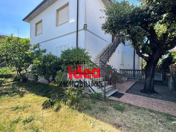 appartamento in vendita a Rosignano Marittimo in zona Castiglioncello