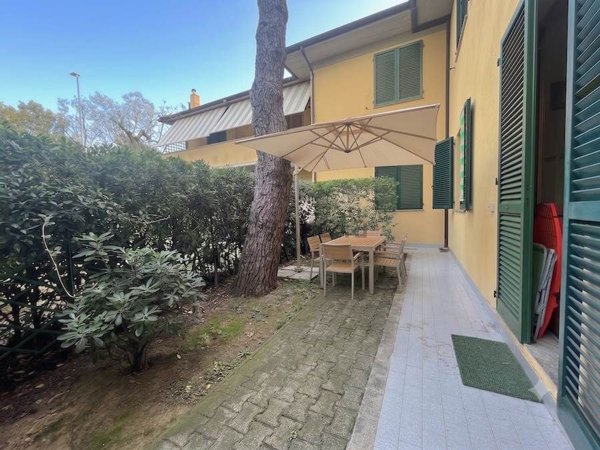 appartamento in vendita a Rosignano Marittimo in zona Castiglioncello
