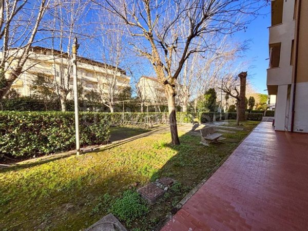 appartamento in vendita a Rosignano Marittimo in zona Vada