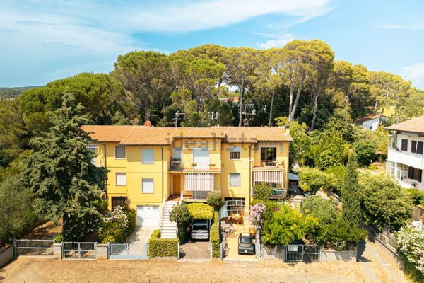 appartamento in vendita a Rosignano Marittimo in zona Castiglioncello
