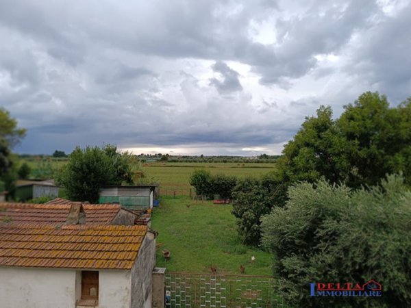 appartamento in vendita a Rosignano Marittimo in zona Vada