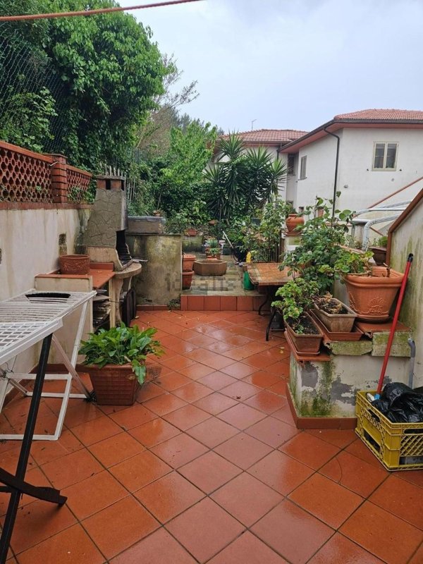 appartamento in vendita a Rosignano Marittimo in zona Nibbiaia
