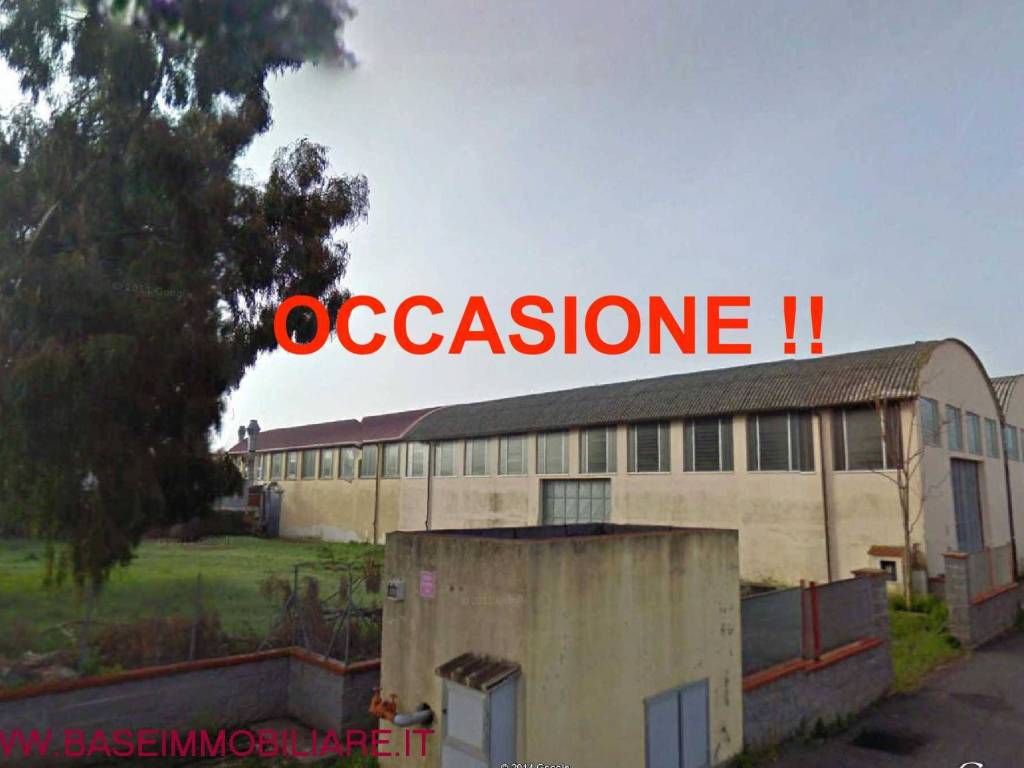 locale commerciale in vendita a Rosignano Marittimo in zona Vada