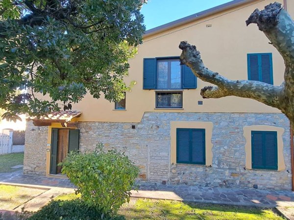 casa indipendente a Rosignano Marittimo in zona Castelnuovo della Misericordia