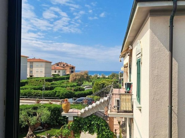 casa indipendente in vendita a Rosignano Marittimo in zona Rosignano Solvay