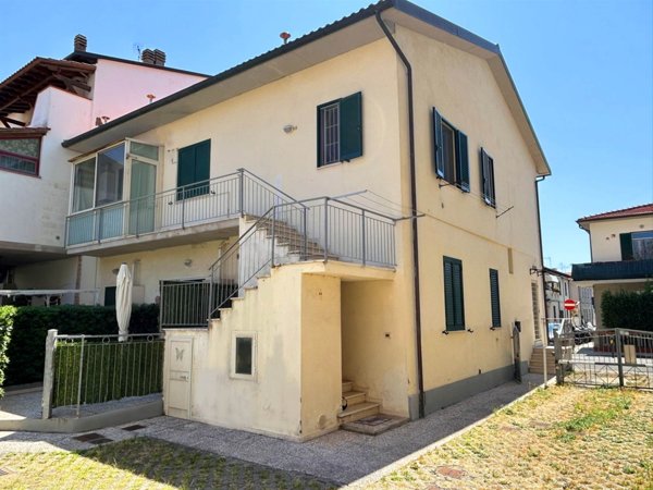 casa indipendente in vendita a Rosignano Marittimo in zona Rosignano Solvay