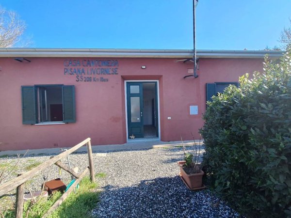casa indipendente a Rosignano Marittimo in zona Castelnuovo della Misericordia