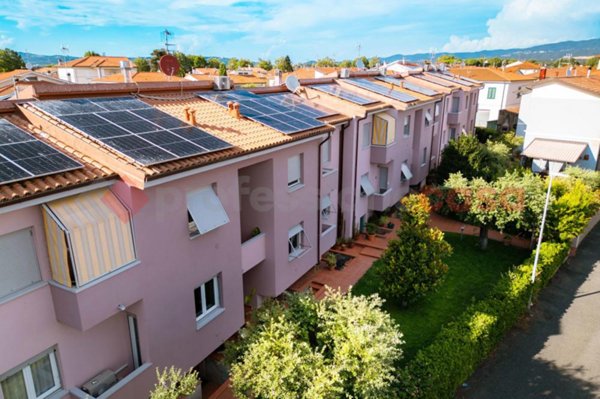 appartamento in vendita a Rosignano Marittimo in zona Vada