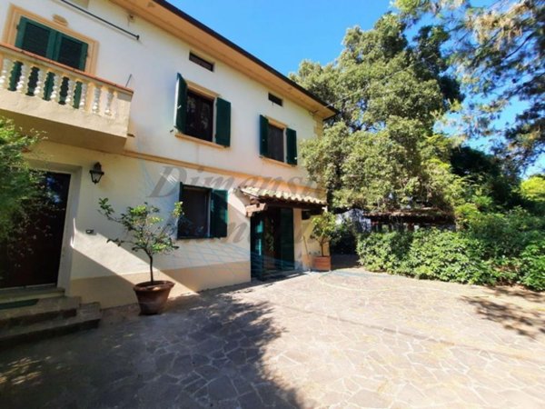casa indipendente a Rosignano Marittimo in zona Castelnuovo della Misericordia