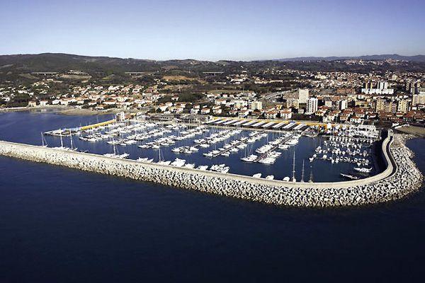negozio in vendita a Rosignano Marittimo in zona Rosignano Solvay
