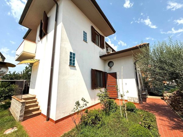 casa indipendente in vendita a Rosignano Marittimo in zona Rosignano Solvay