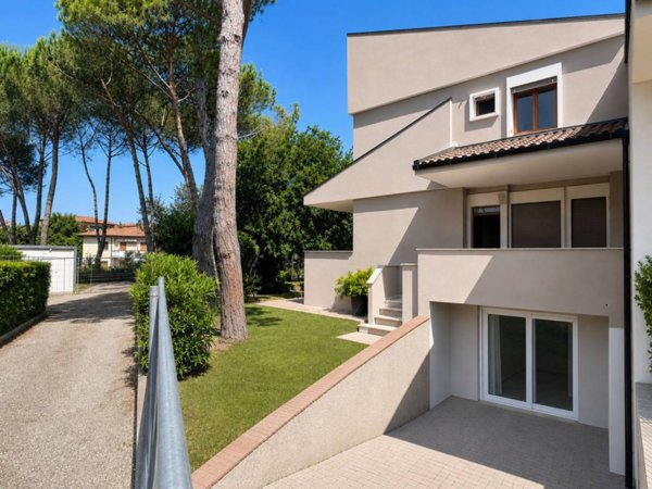 appartamento in vendita a Rosignano Marittimo in zona Castiglioncello