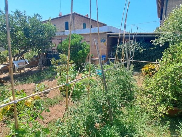 appartamento in vendita a Rosignano Marittimo in zona Rosignano Solvay