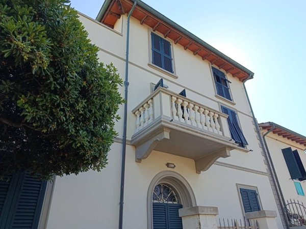casa indipendente in vendita a Rosignano Marittimo in zona Castiglioncello