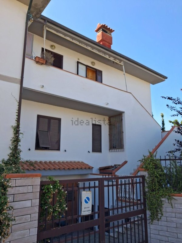 appartamento in vendita a Rosignano Marittimo in zona Vada
